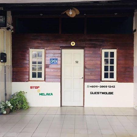 Stop @Melaka Guesthouse Buitenkant foto